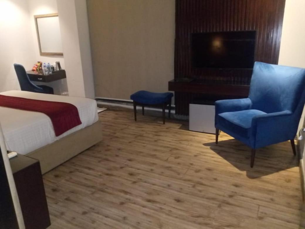 Grand Ittehad Boutique Hotel Лахор Екстериор снимка